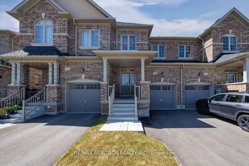 84 Ferragine Cres, Bradford, ON, L3Z4K2 | Card Image
