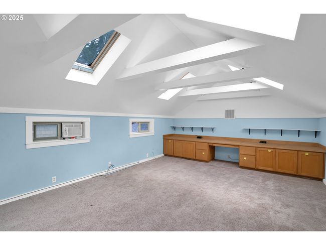 1710 Norkenzie Rd, House other with 3 bedrooms, 2 bathrooms and 1 parking in Eugene OR | Image 37