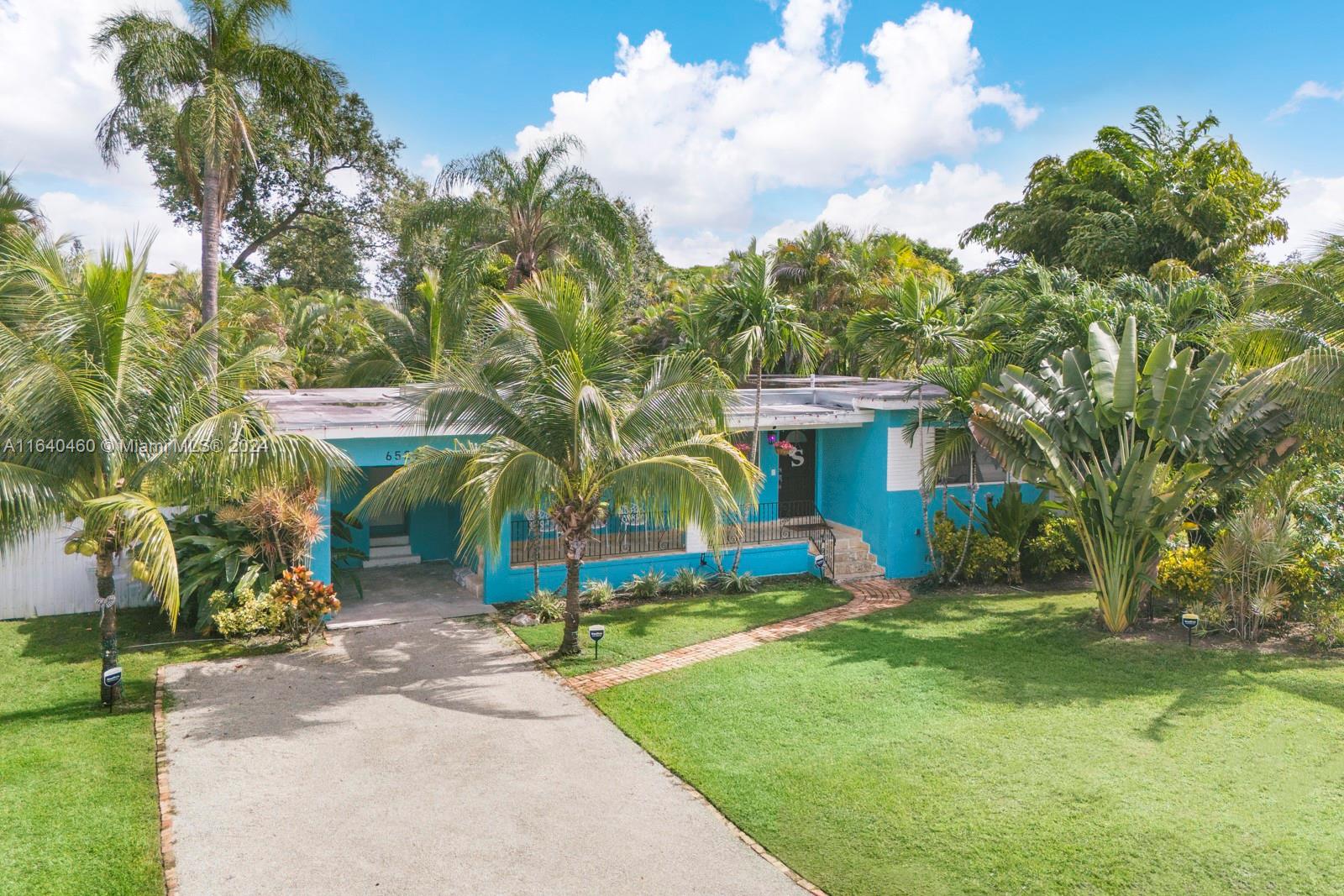 78th Ter, South Miami, FL 33143