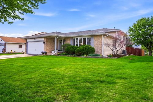 148 Beaver Creek Dr, Bolingbrook, IL, 60490-5559 | Card Image