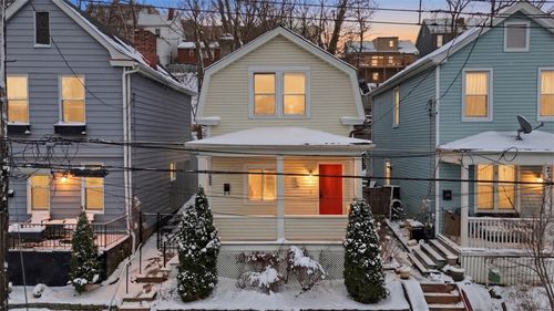 233 Edith St, Mt Washington, PA, 15211-1143 | Card Image