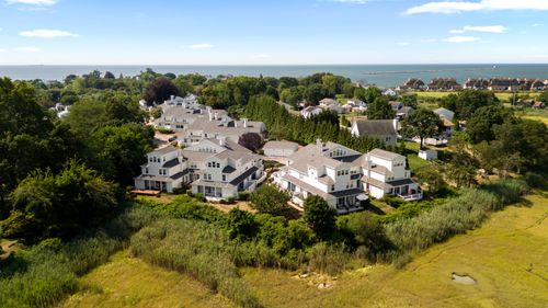 unit-e31-175 S End Rd, East Haven, CT, 06512-4565 | Card Image