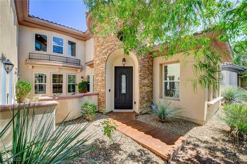 716 Chervil Valley Dr, Las Vegas, NV, 89138-2004 | Card Image