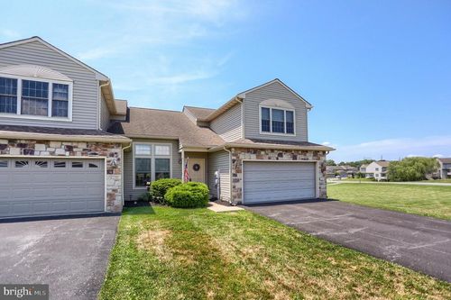 320 Ashley Dr, MARIETTA, PA, 17547-9259 | Card Image