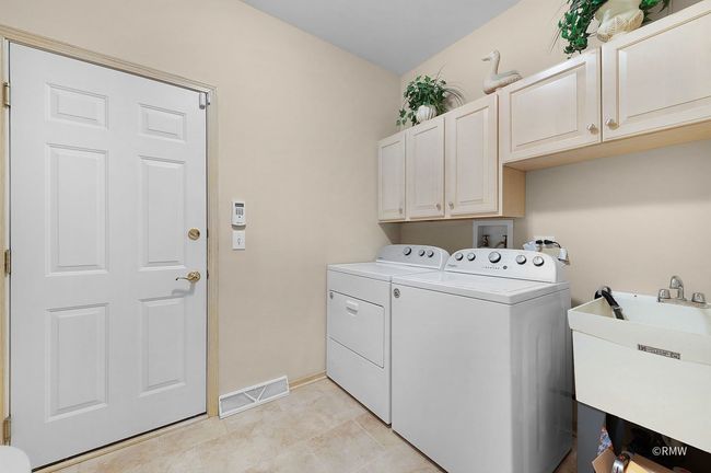 347 Saint Andrews Dr, Townhouse with 3 bedrooms, 4 bathrooms and 7 parking in Wood Dale IL | Image 19