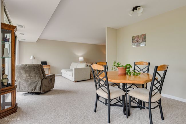 APT-407 - 2 S Atrium Way, Condo with 1 bedrooms, 2 bathrooms and 1 parking in Elmhurst IL | Image 11