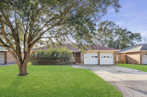 622 Seminole Dr, Kemah, TX, 77565-2241 | Card Image