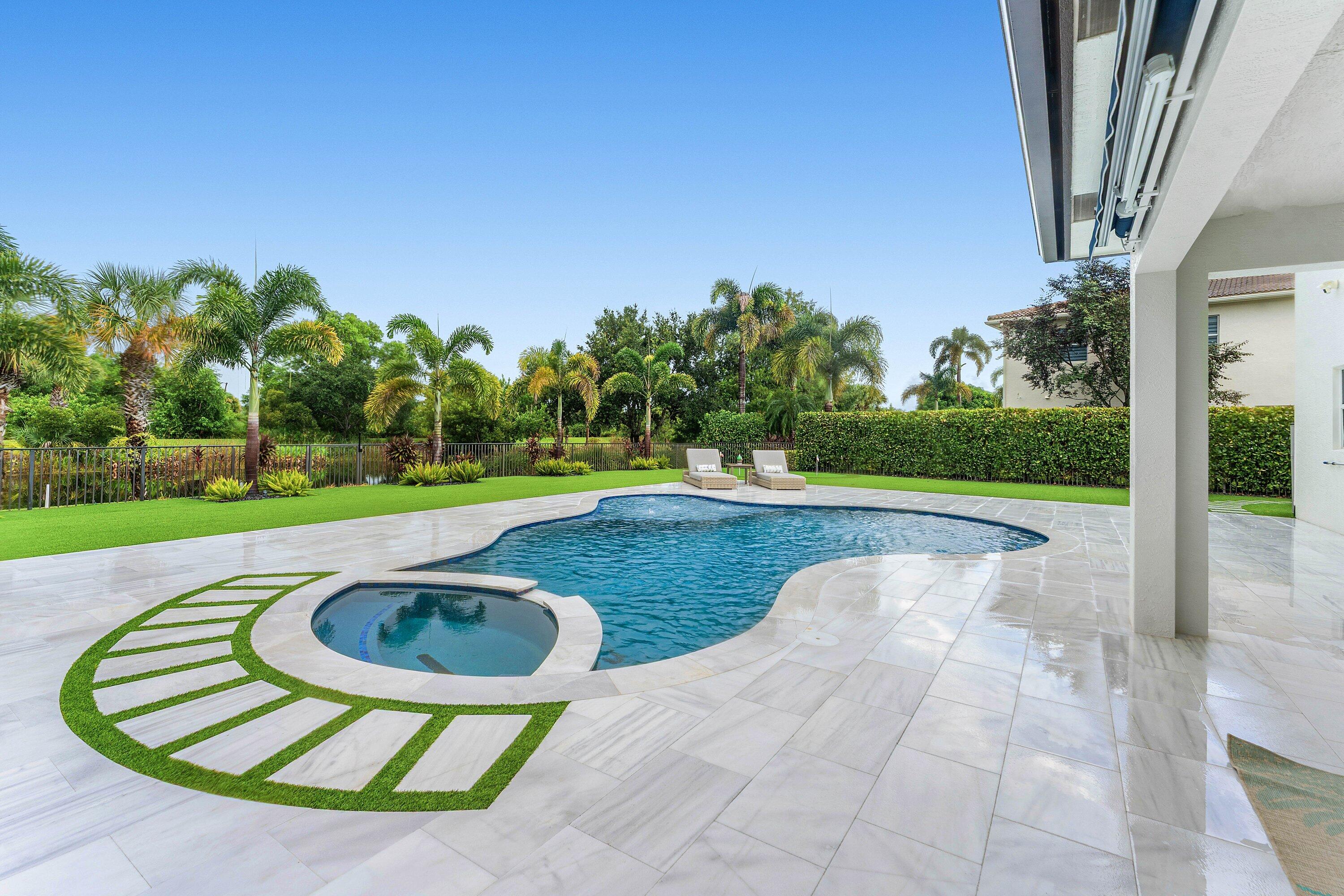 Residential in Jupiter 5