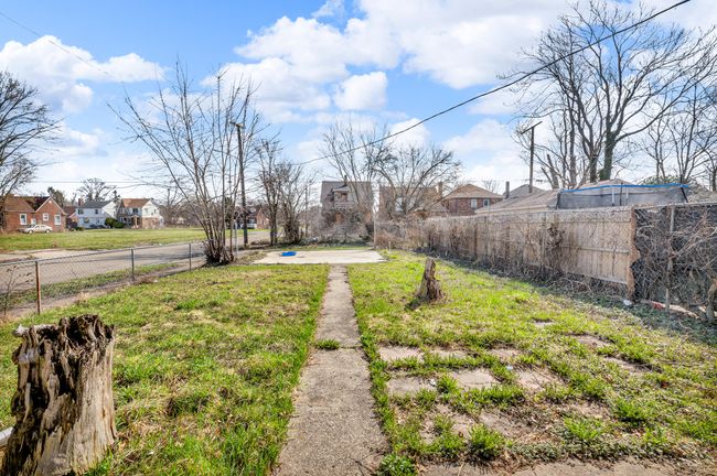 9204 Wayburn St, House other with 4 bedrooms, 1 bathrooms and null parking in Detroit MI | Image 5