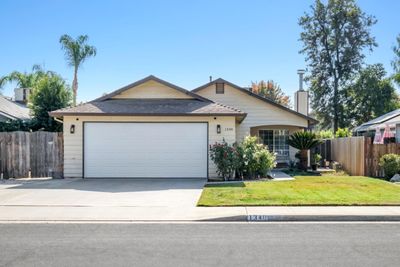 1340 Rayser Street, House other with 3 bedrooms, 0 bathrooms and null parking in Kingsburg CA | Image 2