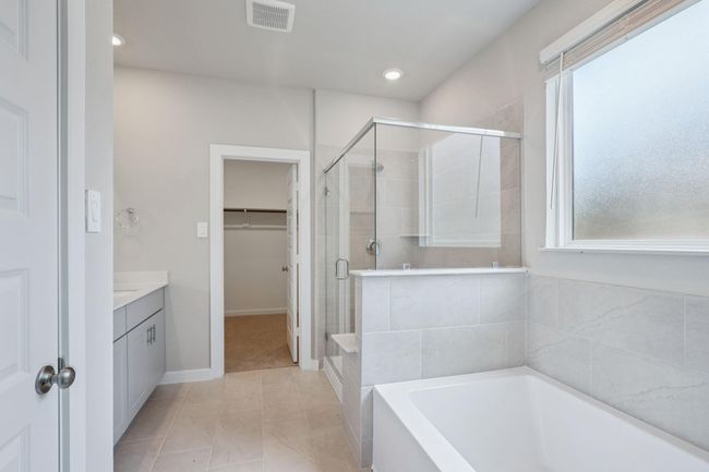 18338 Landing Meadows Ln, House other with 4 bedrooms, 4 bathrooms and 2 parking in New Caney TX | Image 21