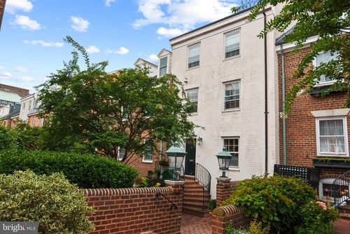 116 Cameron Mews, ALEXANDRIA, VA, 22314-2604 | Card Image