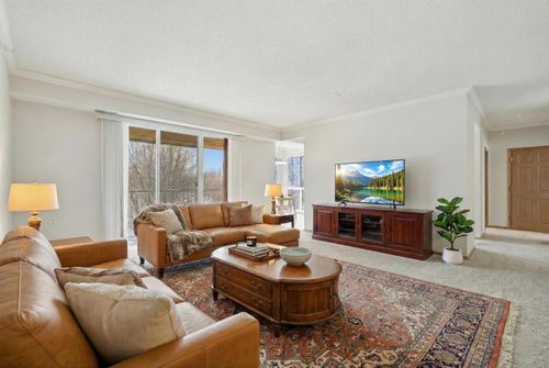 apt-313-600 Greenhaven Dr, Burnsville, MN, 55306-6226 | Card Image