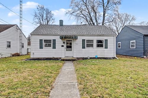 725 W Perry Street, Bucyrus, OH, 44820 | Card Image