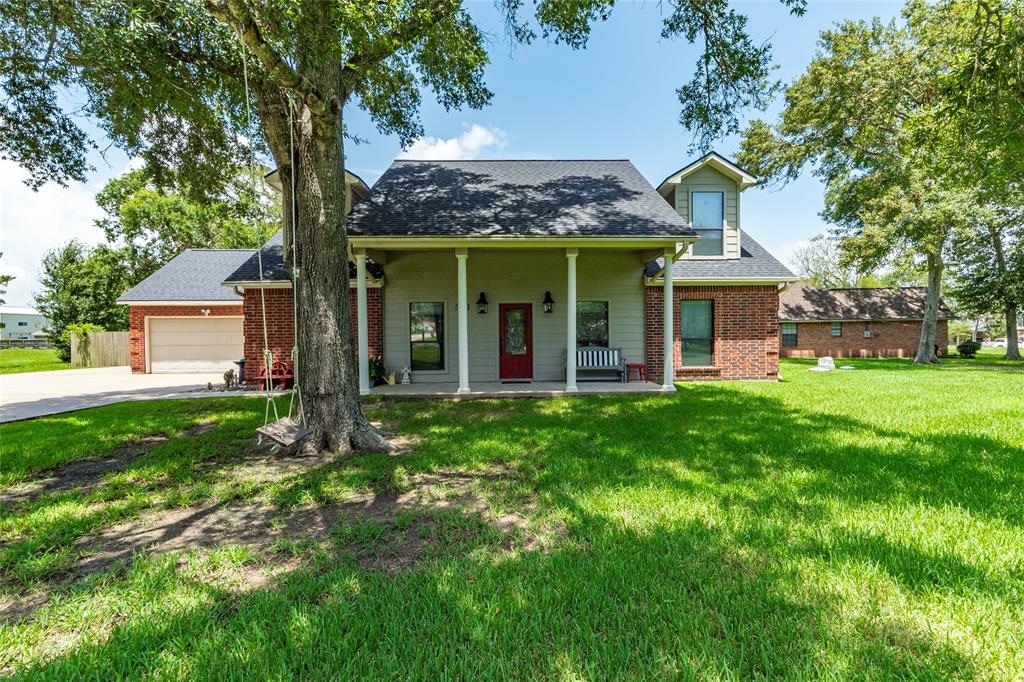 Pecan Loop Dr, Baytown, TX 77523