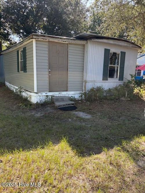 1758 Balsam Dr Sw, Supply, NC, 28462-3000 | Card Image