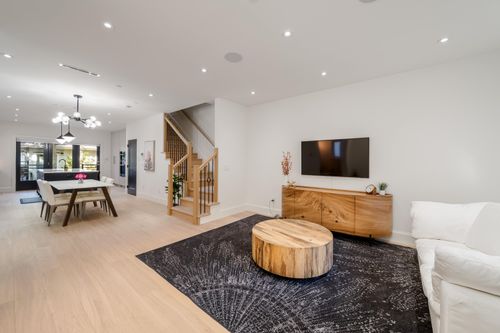 3783 27th Ave W, Vancouver, BC, V6S1R2 | Card Image