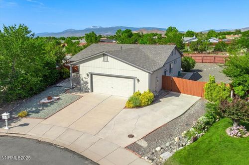 7202 Leonardo Ct, Sun Valley, NV, 89433-6672 | Card Image