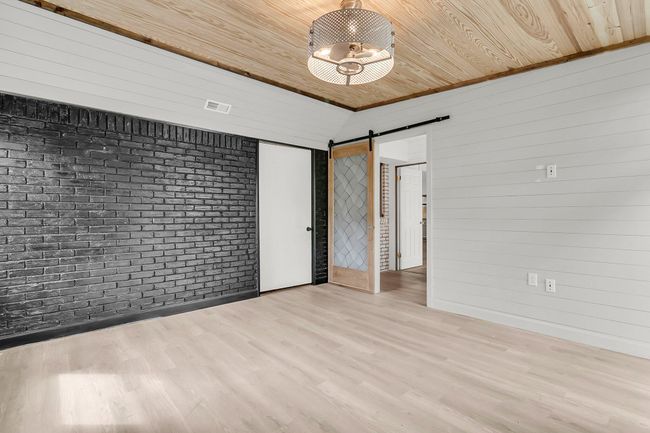 CREM - 108 Williamsburg Ct-11 | Image 16