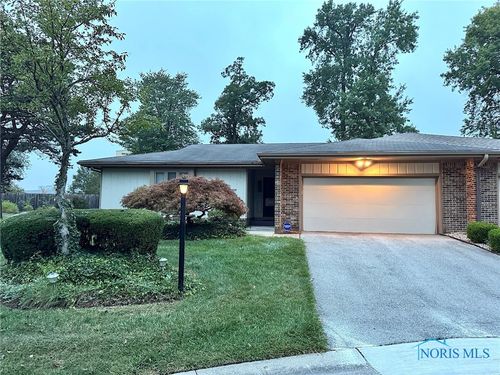 54-2624 Pheasant Ln, Toledo, OH, 43615-1906 | Card Image
