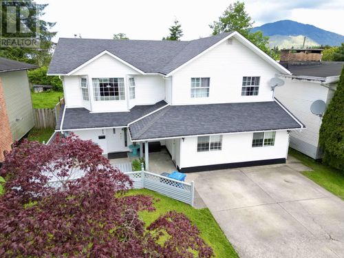 1535 Jamaica Ave, Prince Rupert, BC, V8J2Y6 | Card Image