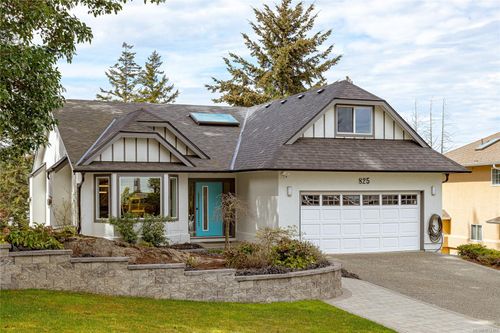 825 Bexhill Pl, Victoria, BC, V9C3V5 | Card Image
