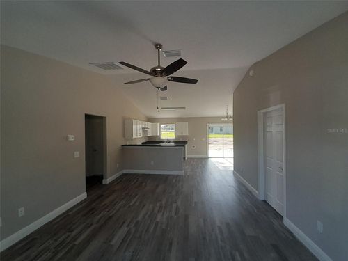 2 Malauka Loop Ln, OCKLAWAHA, FL, 32179-6424 | Card Image