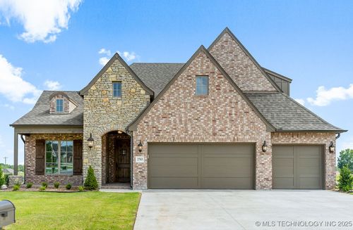 2703 W Union Place, Broken Arrow, OK, 74134 | Card Image