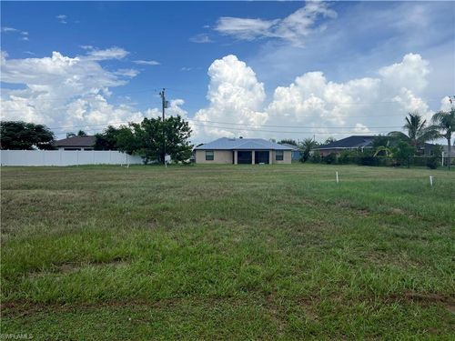 129 Se 5th Ave, Cape Coral, FL, 33990-1186 | Card Image