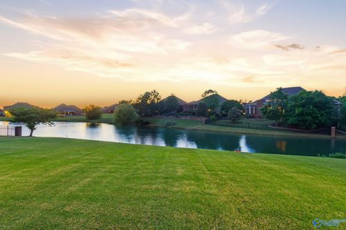 105 Springhaven Dr Nw, Madison, AL, 35757-7111 | Card Image