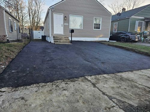 1533 E 26th Ave, Columbus, OH, 43211-1605 | Card Image