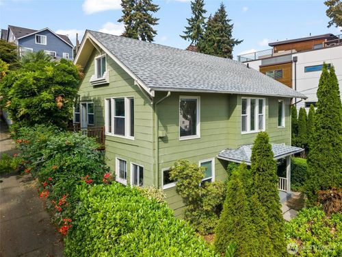 1923 15th Ave S, Seattle, WA, 98144-4215 | Card Image