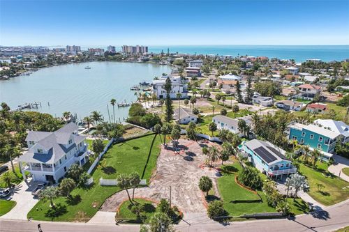 15825 Redington Dr, REDINGTON BEACH, FL, 33708-1743 | Card Image