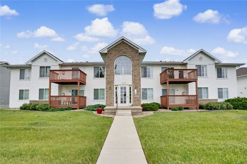 6-5575 Kacena Ave, Marion, IA, 52302-9354 | Card Image