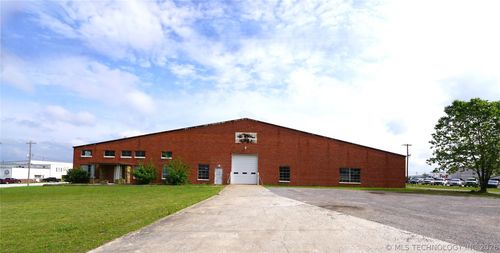 1900 B St, Ada, OK, 74820-2831 | Card Image