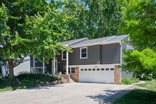370 Arbor Gate Ln, Buffalo Grove, IL, 60089-1602 | Card Image