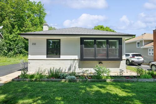 232 E 55th St, Westmont, IL, 60559-2053 | Card Image