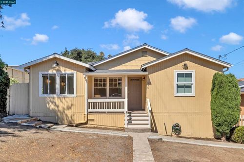 948 Jones Ave, Pinole, CA, 94564-2005 | Card Image