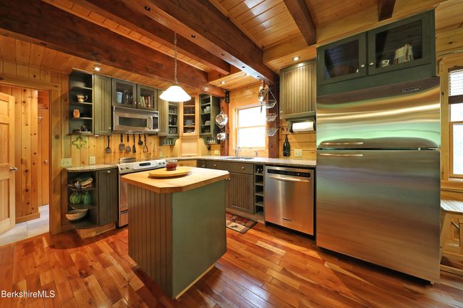 235 Algerie Rd, House other with 3 bedrooms, 3 bathrooms and null parking in Becket MA | Image 8