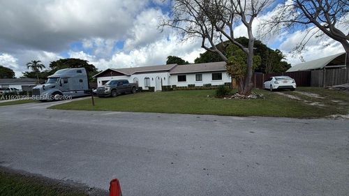 16051 Sw 281st St, Homestead, FL, 33033-1137 | Card Image