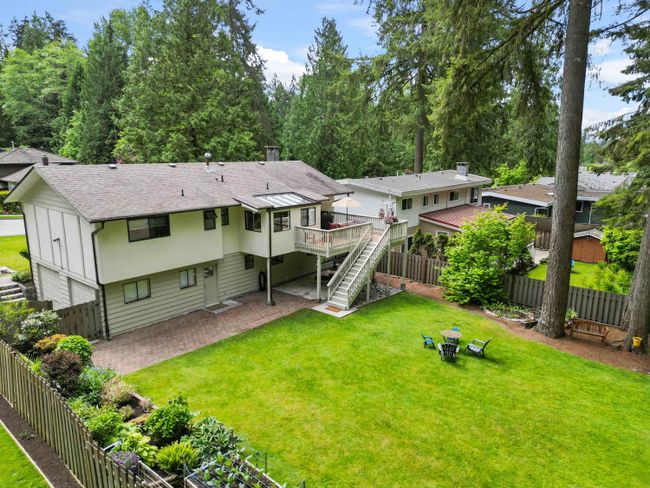 2497 Berkley Avenue, House other with 4 bedrooms, 3 bathrooms and 4 parking in North Vancouver BC | Image 6