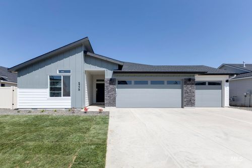 727 Morrow St, Mountain Home, ID, 83647-1247 | Card Image