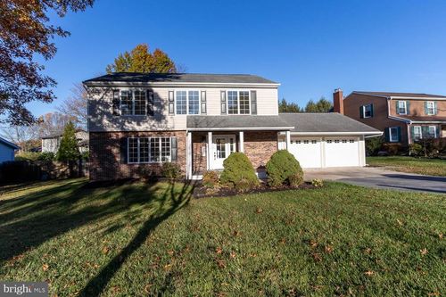 931 Grace St, STATE COLLEGE, PA, 16801-4258 | Card Image