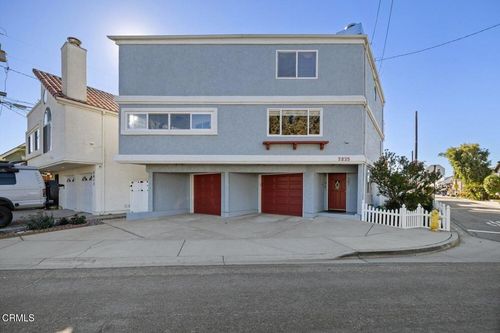 2825 Panama Dr, Oxnard, CA, 93035-4450 | Card Image