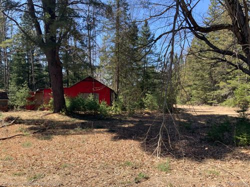 1908 E Andrews Rd, Mikado, MI, 48745-8725 | Card Image