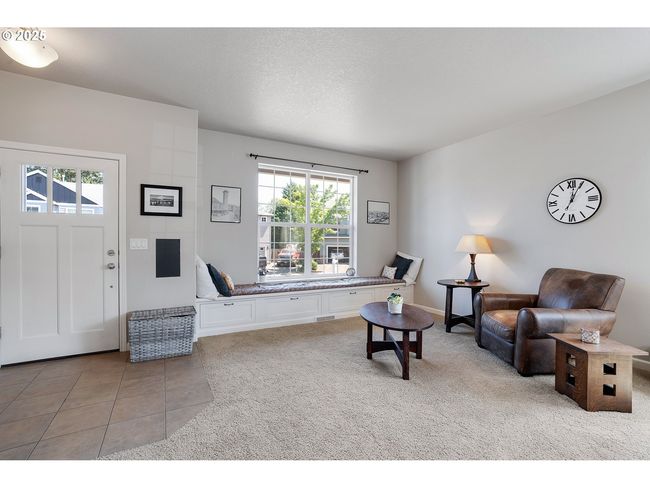 2819 Se Pheasant Way, House other with 4 bedrooms, 3 bathrooms and 3 parking in Gresham OR | Image 6