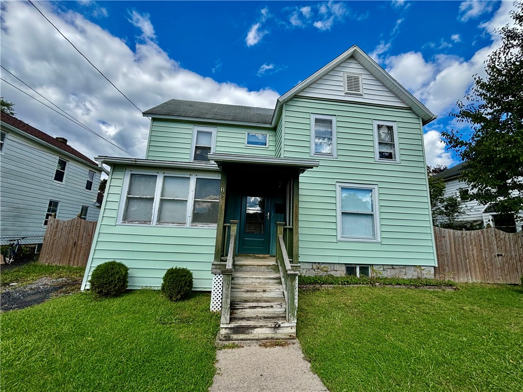 Frances St, Auburn, NY 13021