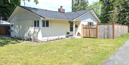 6901 Columbia Ct, Everett, WA, 98203-5431 | Card Image