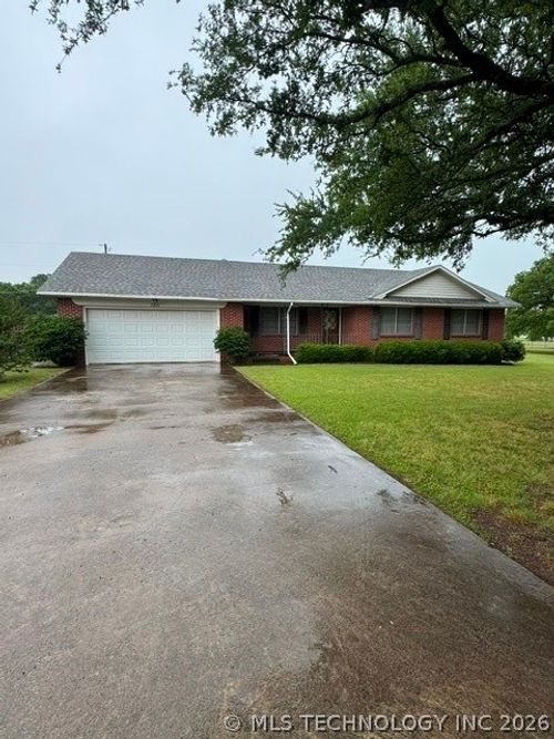 1311 Twin Lakes Dr, Madill, OK, 73446-3052 | Card Image