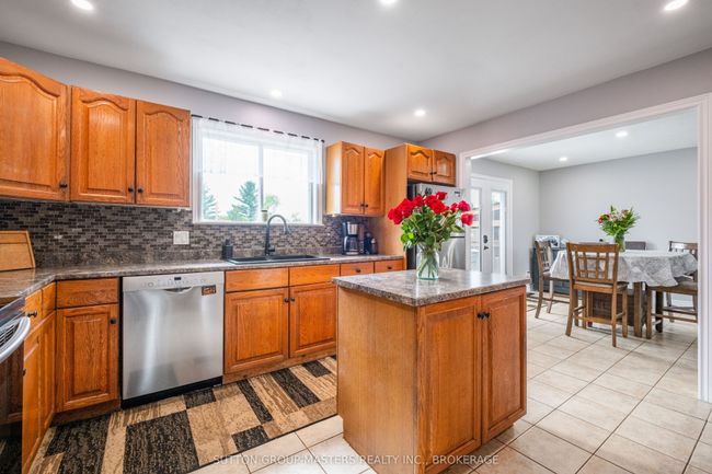 3758 Mcconnell Rd, House other with 5 bedrooms, 3 bathrooms and 12 parking in South Frontenac ON | Image 27